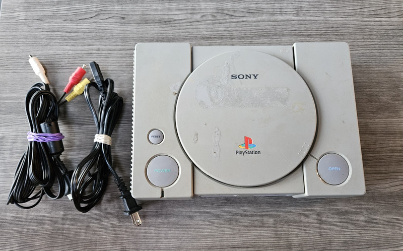 Sony PlayStation 1 Game Console Only Gray Model SCPH-5501 PS1