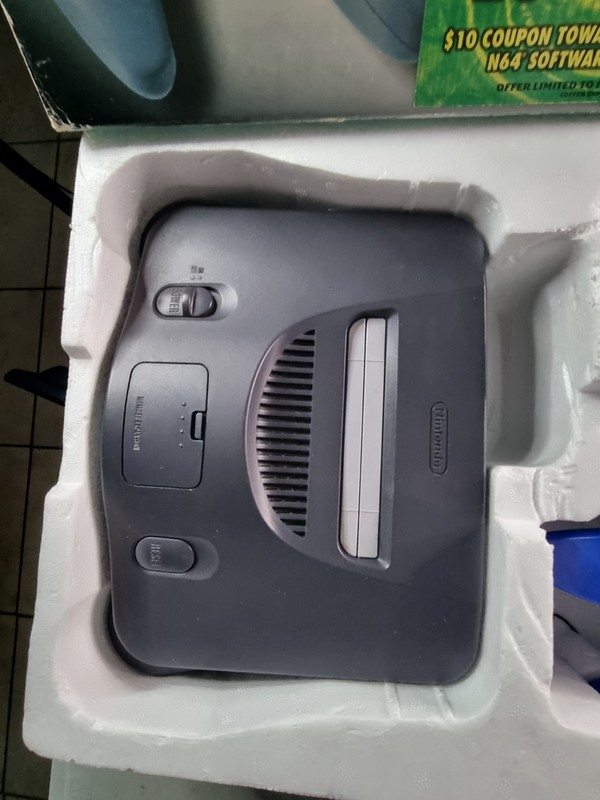 Nintendo 64 Console Original in Box 1996 N64 With Manual Oem All gallery