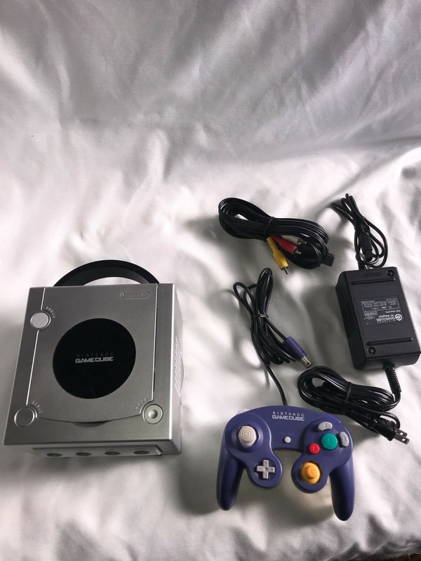 Nintendo GameCube Silver DOL-001 Console, Purple Controller, Cable Set Used