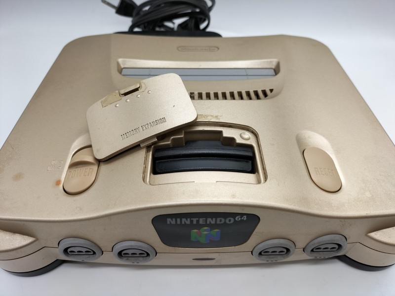 Nintendo 64 N64 Gold Console NUS-001 | Tested, NTSC-U/C ,NTSC-J with Controller gallery