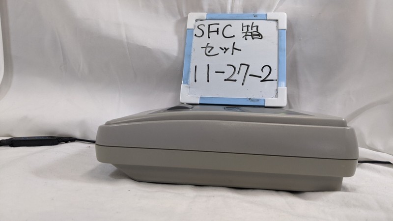 Nintendo Super Famicon SNES Console complete in Box excellent Condition 11-27-2 gallery