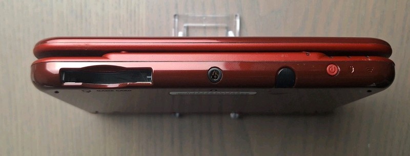 New Nintendo 3DS XL Metallic Red Charger + 32GB SD Card | REGION FREE DUAL IPS gallery