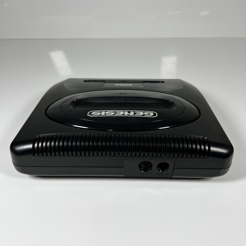 Original Sega Genesis MK-1631 Console Bundle Tested Controllers *No Power Cord* gallery