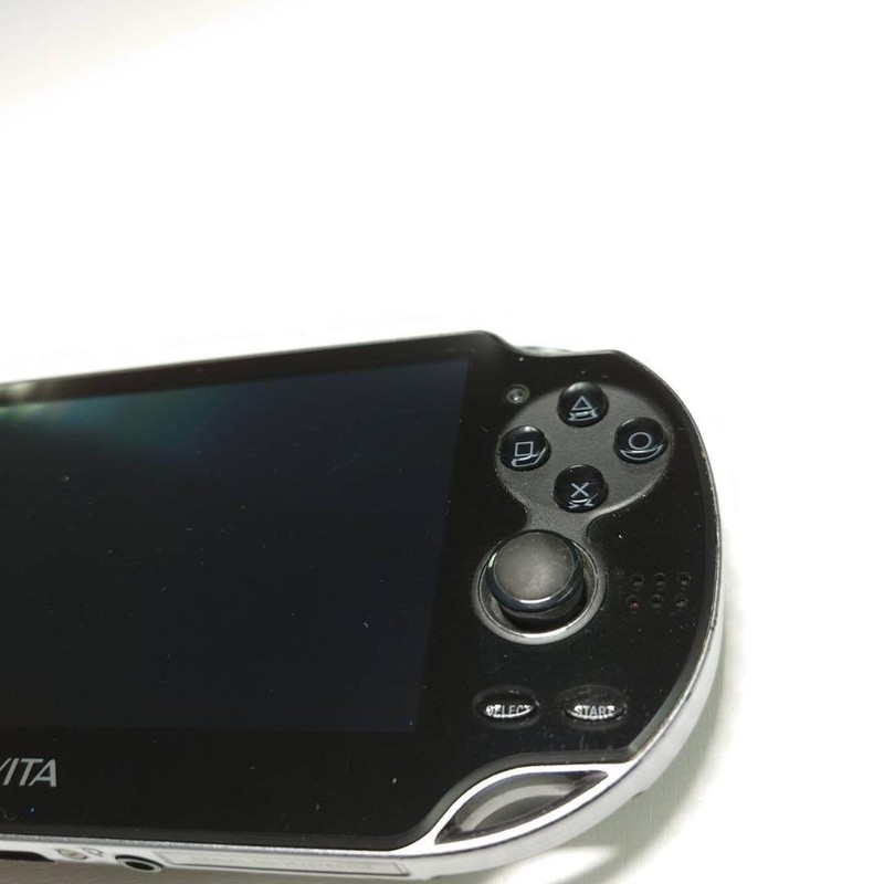 Sony PS Vita PCH-1100 Crystal Black OLED 3G Wi-Fi Boxed Complete 7065 gallery
