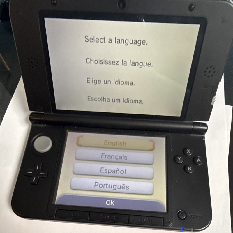 Nintendo 3DS XL Red & Black Handheld Console Wi-Fi 3D w charger (needs stylus) gallery
