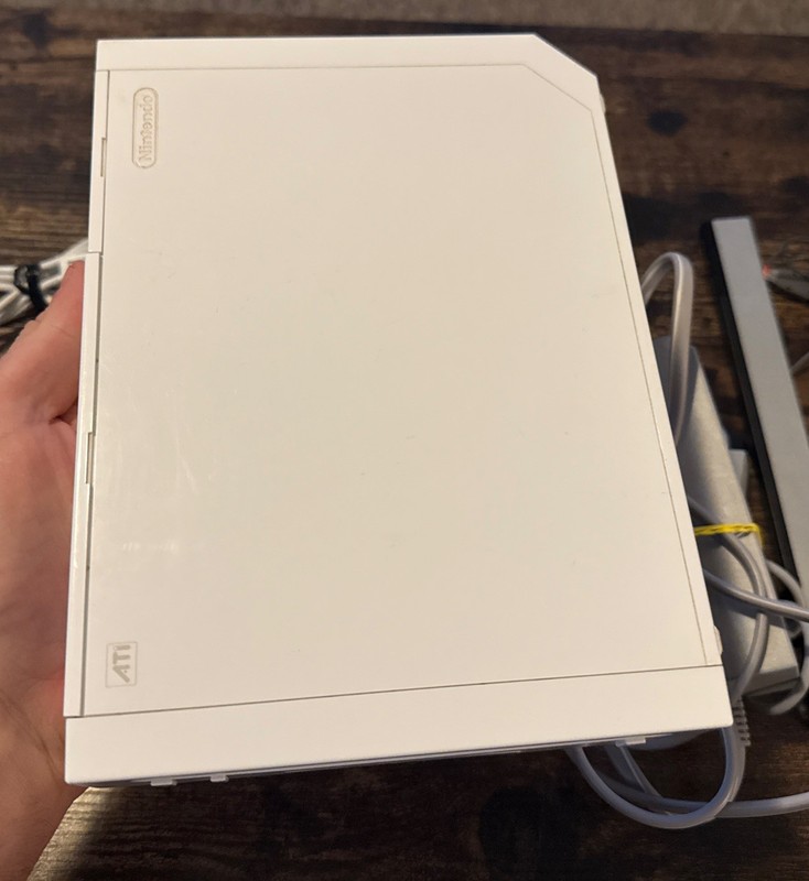 Nintendo Wii Game Console RVL-001 Bundle, USA Version, White J6 gallery