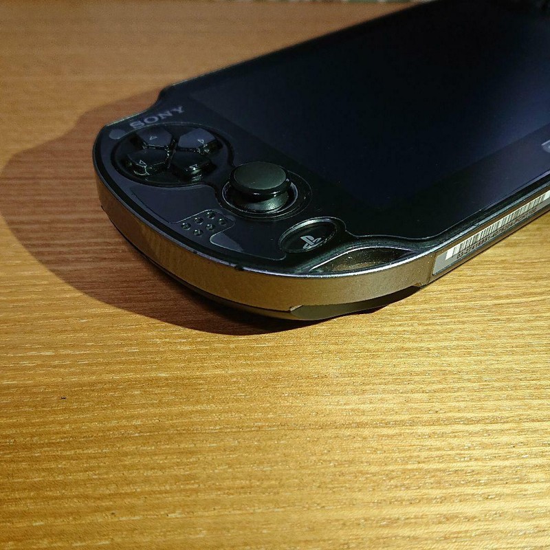 Playstation vita 3G/Wi-Fi model CRISTAL BLACK PCH-1100 only console LTD gallery