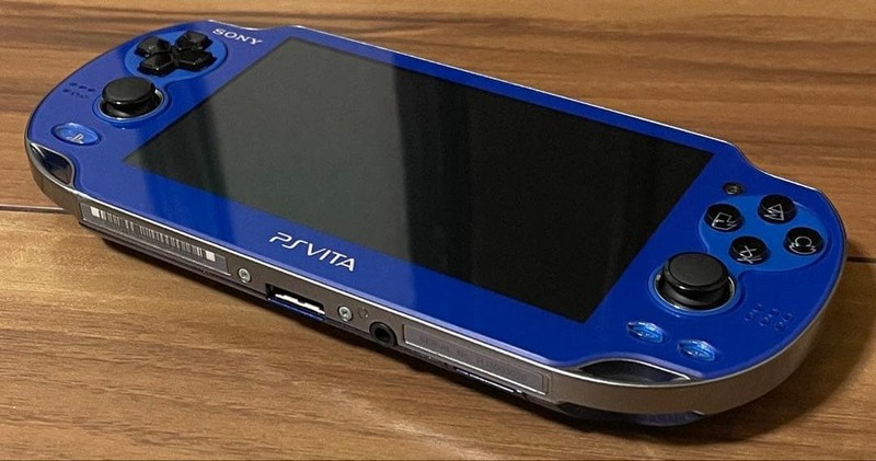 PSVita Wi Fi Model Sapphire Blue PCH 1000 ZA04 gallery