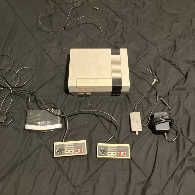 Nintendo Entertainment System NES Console System w Controller & Cables – Tested