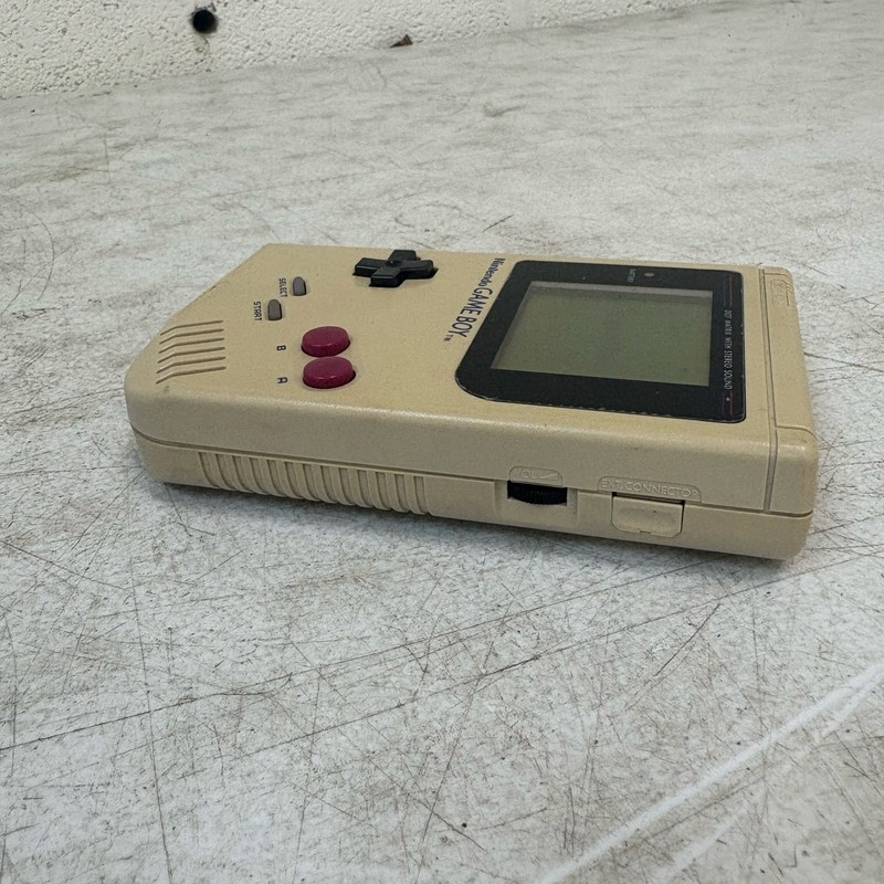 Nintendo Game Boy 1989 Model #DMG-01 Handheld Console System SEE DETAILS gallery