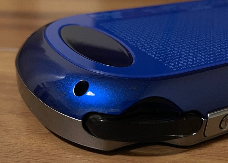 PSVita Wi Fi Model Sapphire Blue PCH 1000 ZA04 gallery