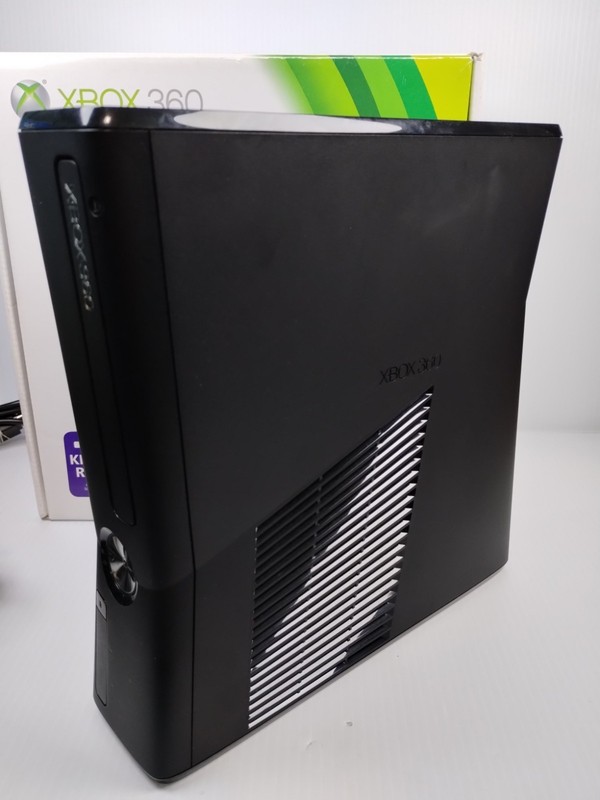 Xbox 360 S 4GB Microsoft 1439 Video Game System in Box W 250g Hard Drive Works gallery