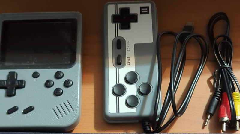 Link Handheld Video Game Console 400 Classic Retro Games, 8GB, Gray/Black