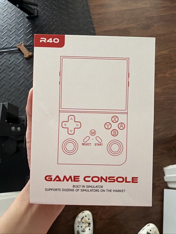 R40 Handheld Retro Game console (white) New/Open Box