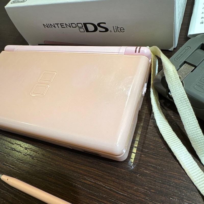Nintendo DS Lite Noble Pink Console Charger Stylus Tested Region Free Japan gallery
