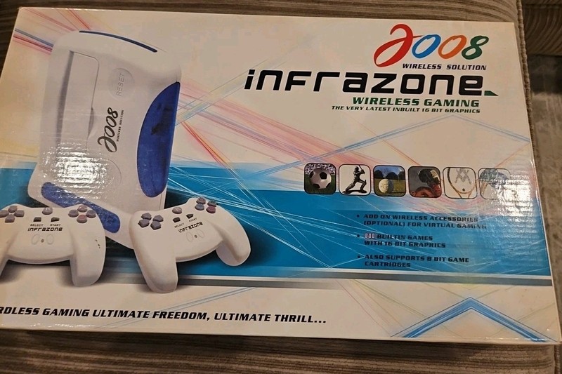 InfraZone 2008 Wireless Solution Home Console Wireless Gaming White Blue 16 Bit gallery