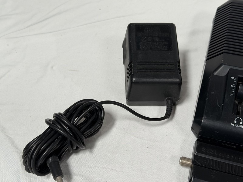 Sega Genesis Model 1601 Gen 1 Console System Bundle - Tested and Works gallery