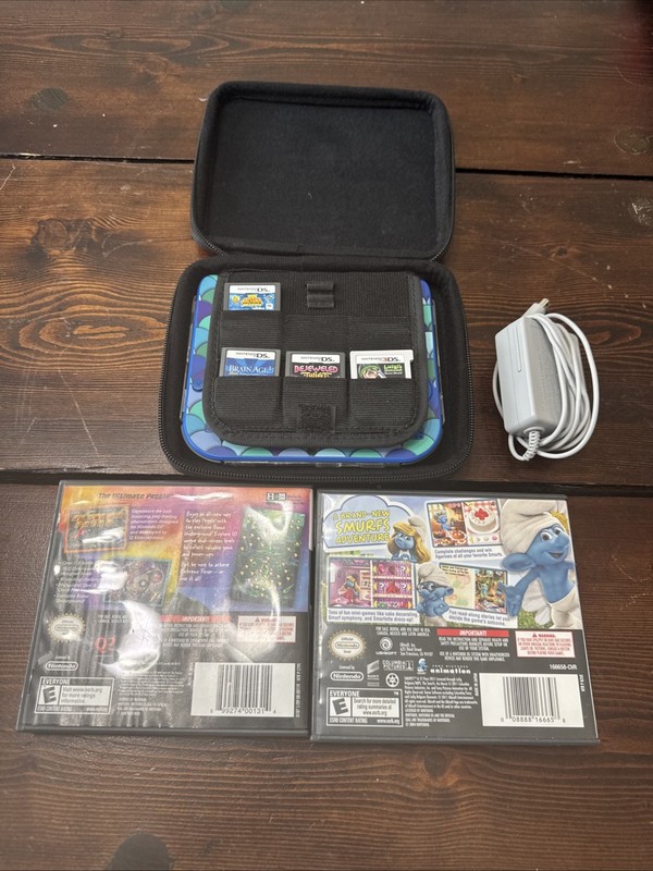 Nintendo 2DS Blue Handheld System Console Model FTR-001 Bundle 6 Games Charger gallery