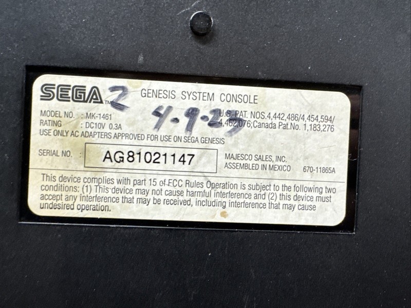 Sega Genesis 3 Video Game Console Black MK-1461 W/ Controller gallery