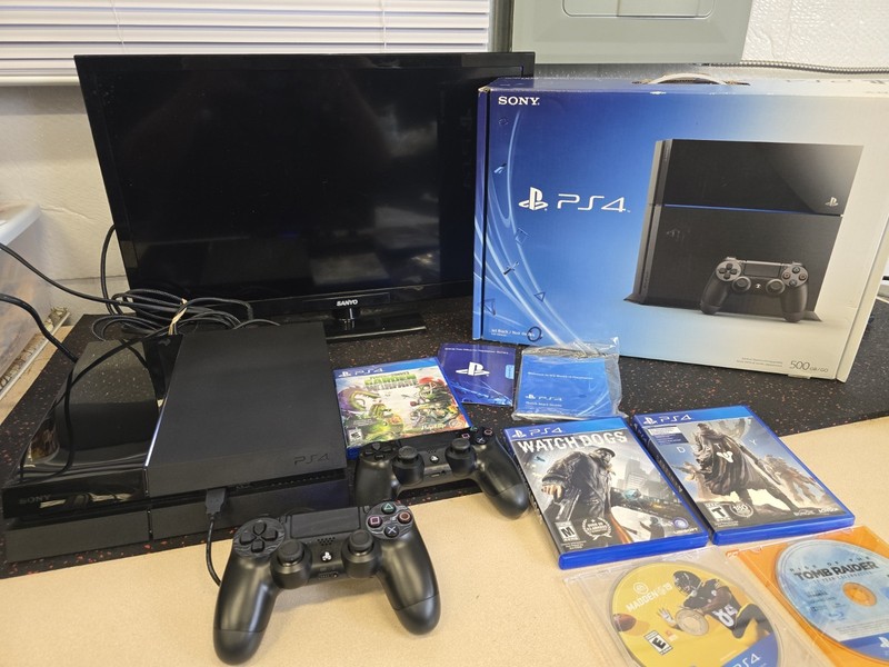 Sony PlayStation 4 500GB Jet Black Console + 2 Controllers & Original Box PS4 gallery