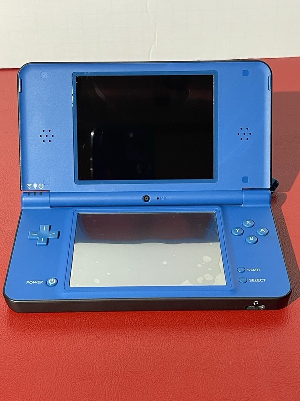 NINTENDO DSI XL BLUE FOR PARTS OR REPAIR NOT WORKING CRACKED SCREEN gallery