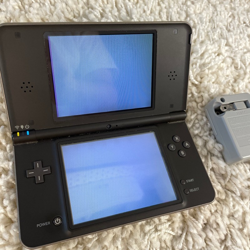 Nintendo DSi XL Bronze Handheld Console System JPN UTL-001 Tested gallery