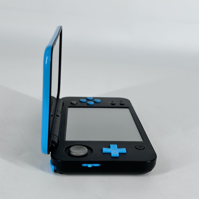 Nintendo New 2DS XL Black + Turquoise Handheld Console Black - Very Good gallery