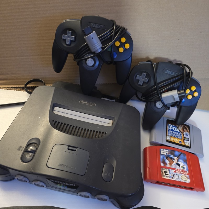Nintendo 64 N64 Console Bundle w/2 Game and 2 aftermarket controllers