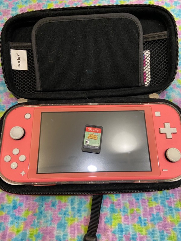 Nintendo Switch Lite 32 GB Gaming Console – Coral