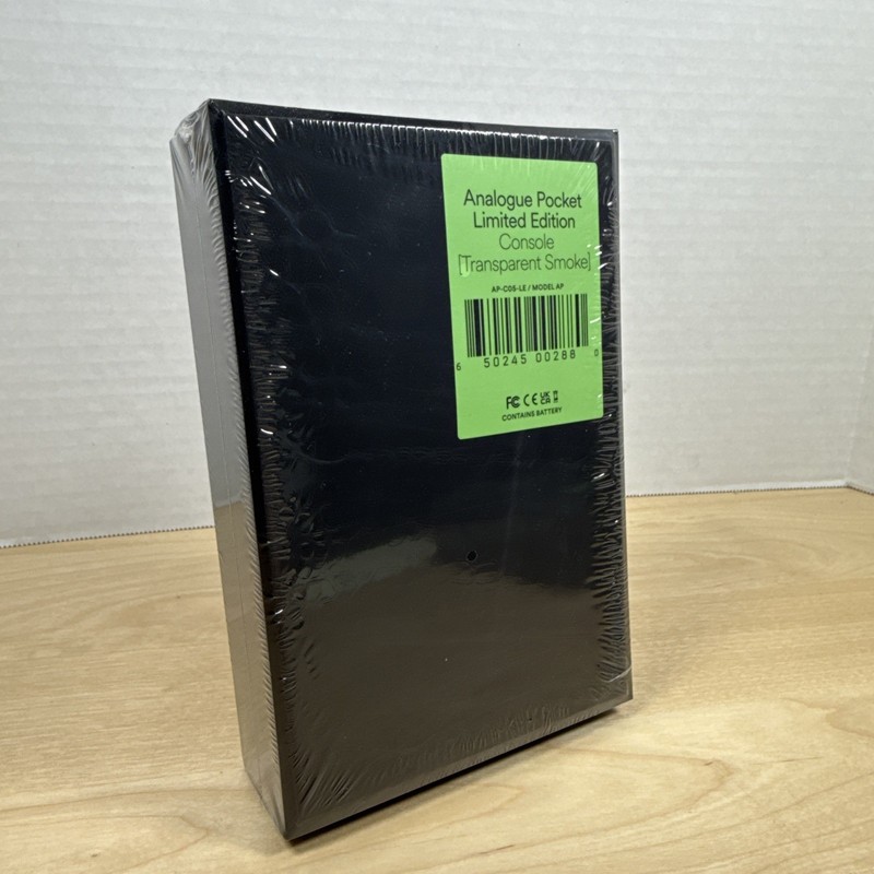 Analogue Pocket Lim Ed Transparent Smoke Console + Transparent Hard Case, SEALED gallery