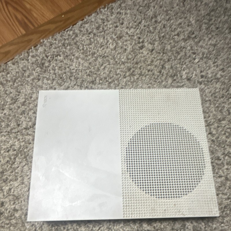 Microsoft Xbox One S 500GB 4K UHD Wi-Fi White Home Console MPN 1681 gallery