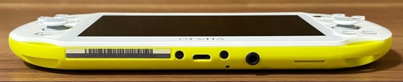 PS Vita Lime Green White PCH 2000ZA13 gallery