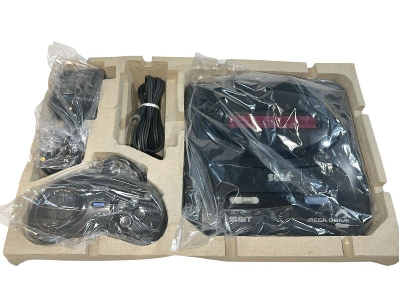 Sega Mega Drive 2 II MD2 Console HAA-2502 with Box Tested gallery