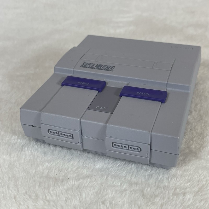 Super Nintendo SNES Mini CLV-201 Classic Edition – For Parts – Won’t Power