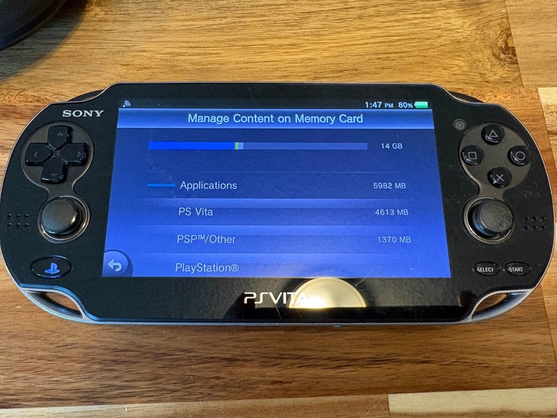 Sony PlayStation Vita 3G/Wi-Fi 16GB memory card - Black gallery