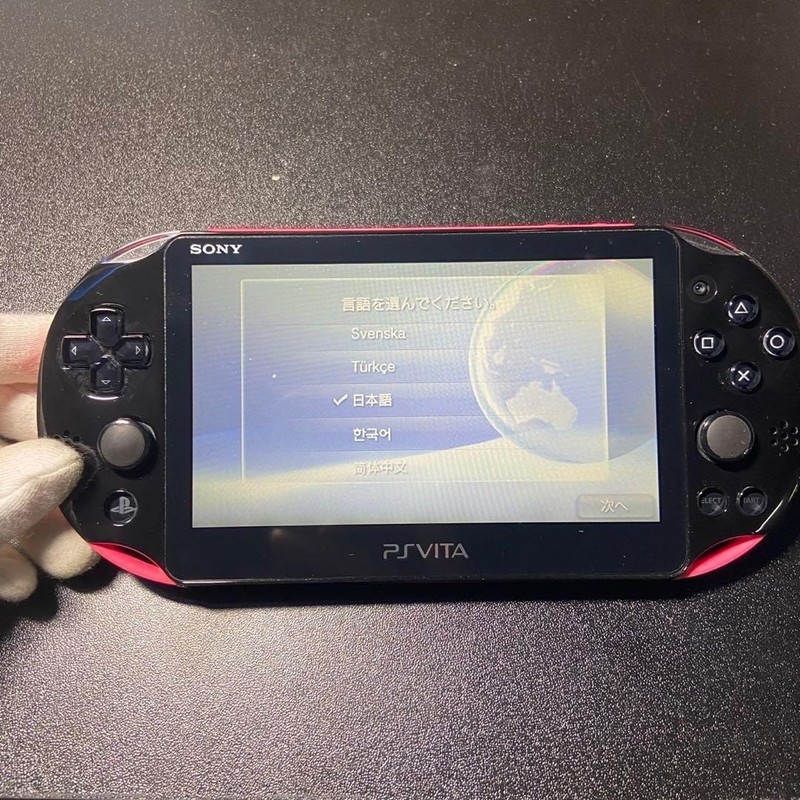 PS Vita 2000 Console, Pink/Black, 6411 From Japan gallery