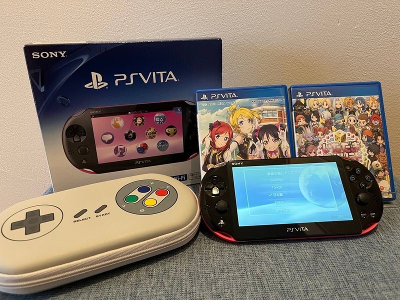 PlayStation Vita Wi-Fi Pink Black PCH-2000ZA15 Console w/box