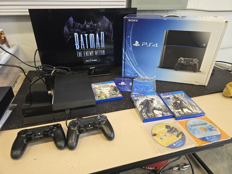 Sony PlayStation 4 500GB Jet Black Console + 2 Controllers & Original Box PS4 gallery