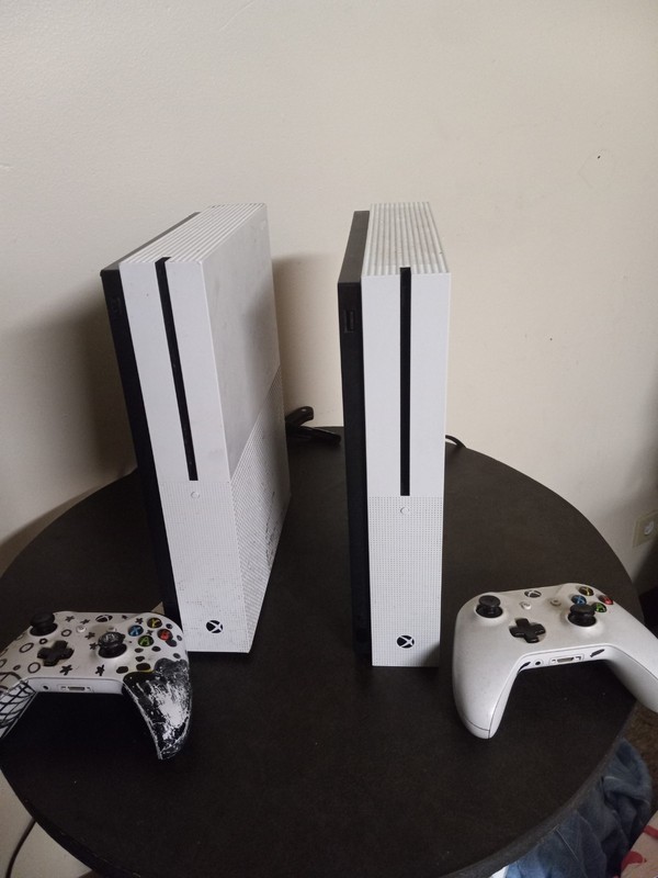 Microsoft Xbox One S Home Console White with Two Controllers HDMI USB-A Ethernet