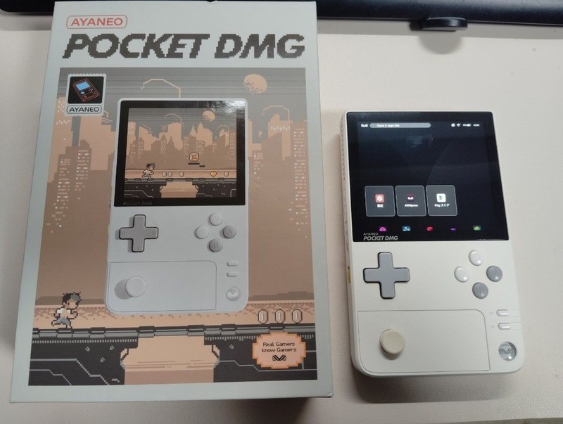 AYANEO Pocket DMG White 8GB+128GB Handheld Gaming PC Console White Japan used