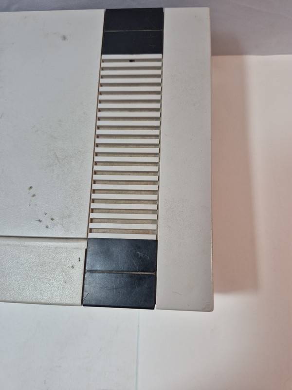 NES Nintendo System NES-001 Game Console For Parts Or Repair Red Blinking Light gallery