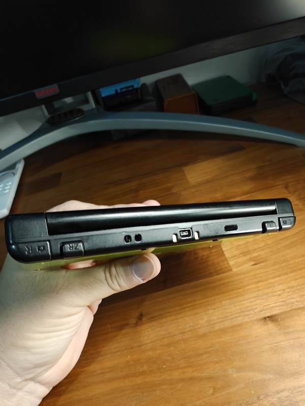 Dual IPS Nintendo New 3DS XL Lime Green - Great Condition , Confirmed Dual IPS🔥 gallery