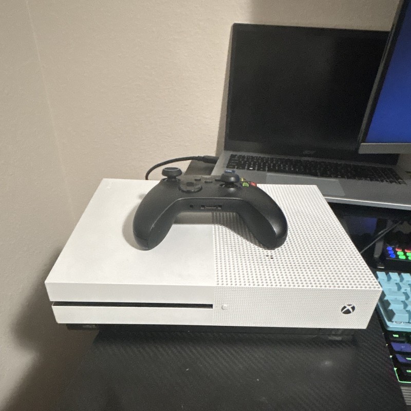 Microsoft Xbox One S 1TB White Console, Controller, 4K UHD Blu-Ray HDMI