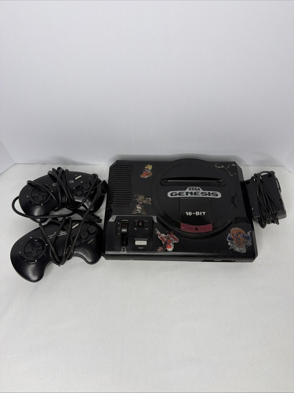 Sega Genesis 16-BIT Model 1601 Console/2 Controllers/Power Cord UNTESTED AS IS