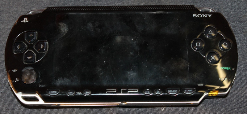Sony PSP 1000 Black Handheld Console System 32MB Card Bad Disc Drive AO4074398