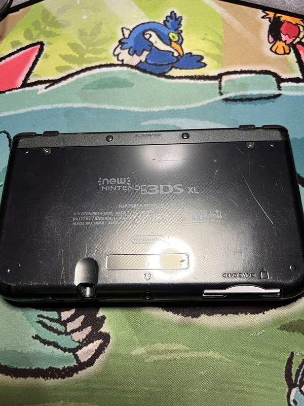 New Nintendo 3DS XL Black Console Stylus Charger Tested 32gb Sandisk & Two Games gallery