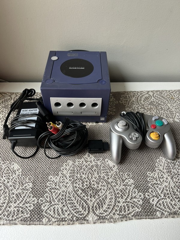 Nintendo GameCube DOL-001 Gaming System – Indigo