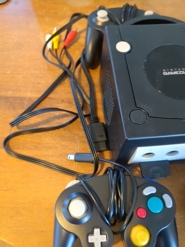 Nintendo GameCube Console NGC Console Various Colors + Controller + Wires Bundle gallery