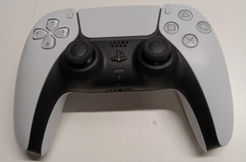 1TB SONY PS5 SLIM W/ DISC DRIVE IN GOOD CONDITION AS PICTURED TESTED (P10022126)