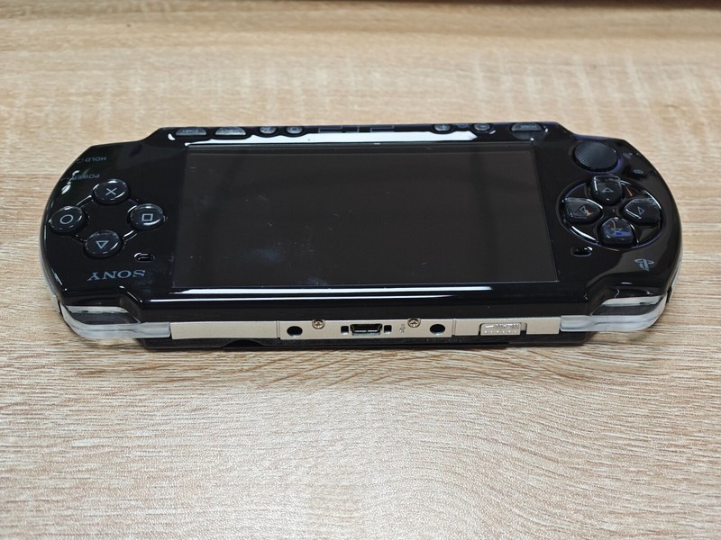 Sony PSP 3000 Console in Excellent Condition with Charger, Battery & Memory Card